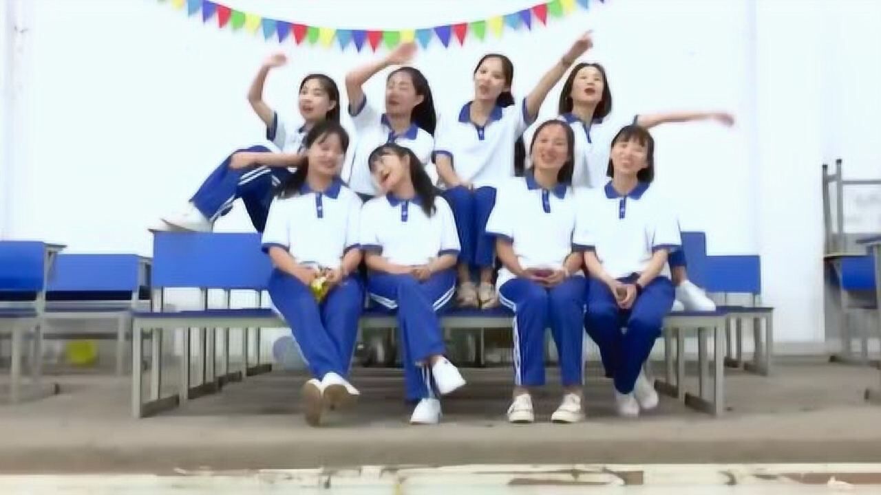 2019-6-23 纯思摄影 云南师范大学8人毕业照