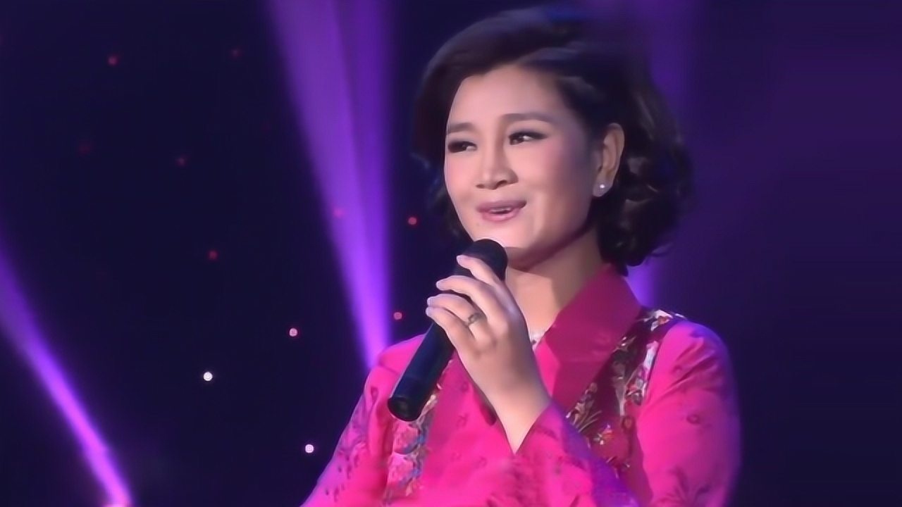 降央卓玛演唱的天边独特的嗓音让人心旷神怡太好听了