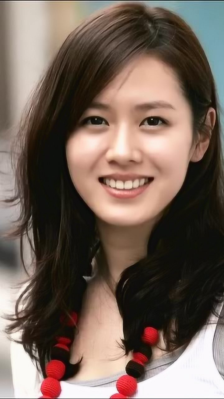 孙艺珍,素颜也很美!