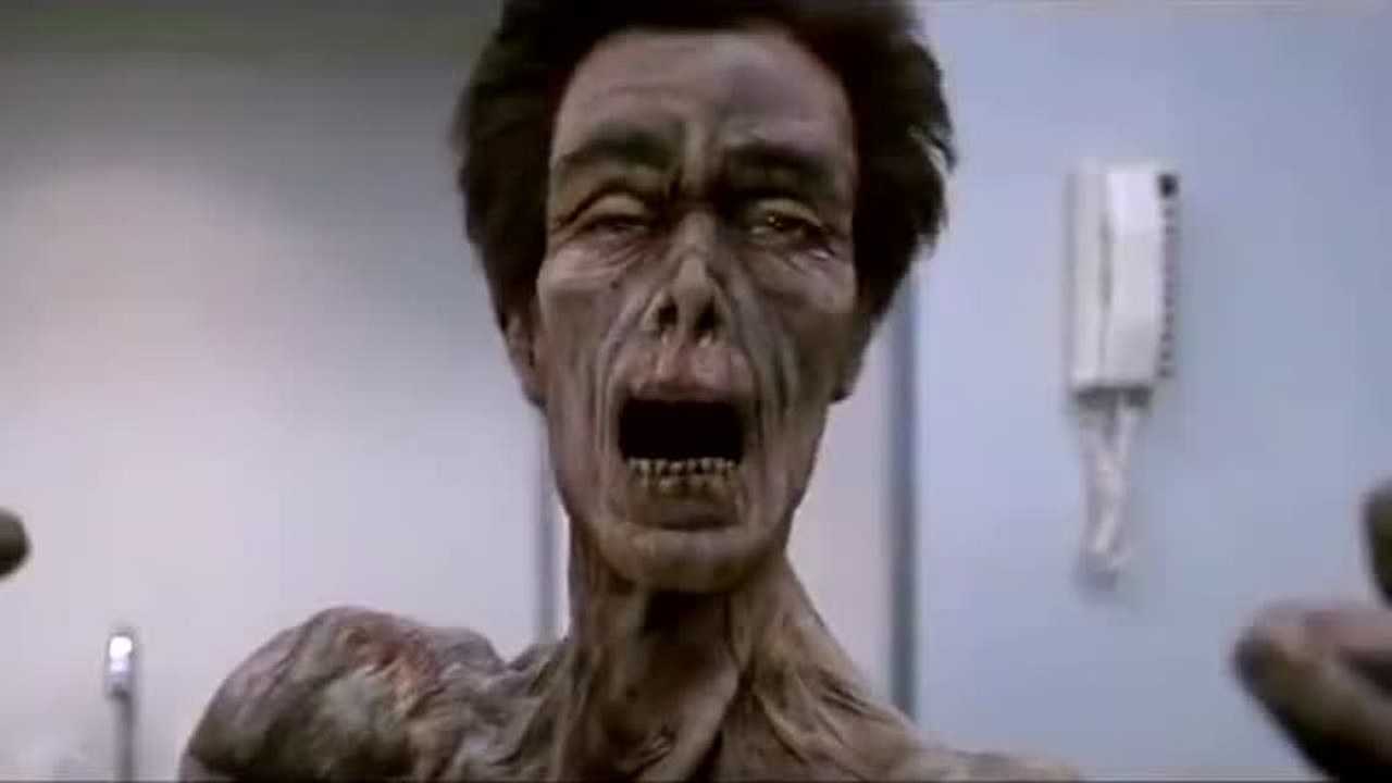 天魔异种守卫变干尸医生解剖被吸干