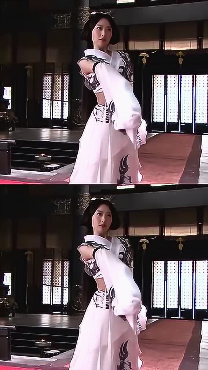 白冰以前高中情窦初开的时候就喜欢看玉漱的这段舞蹈