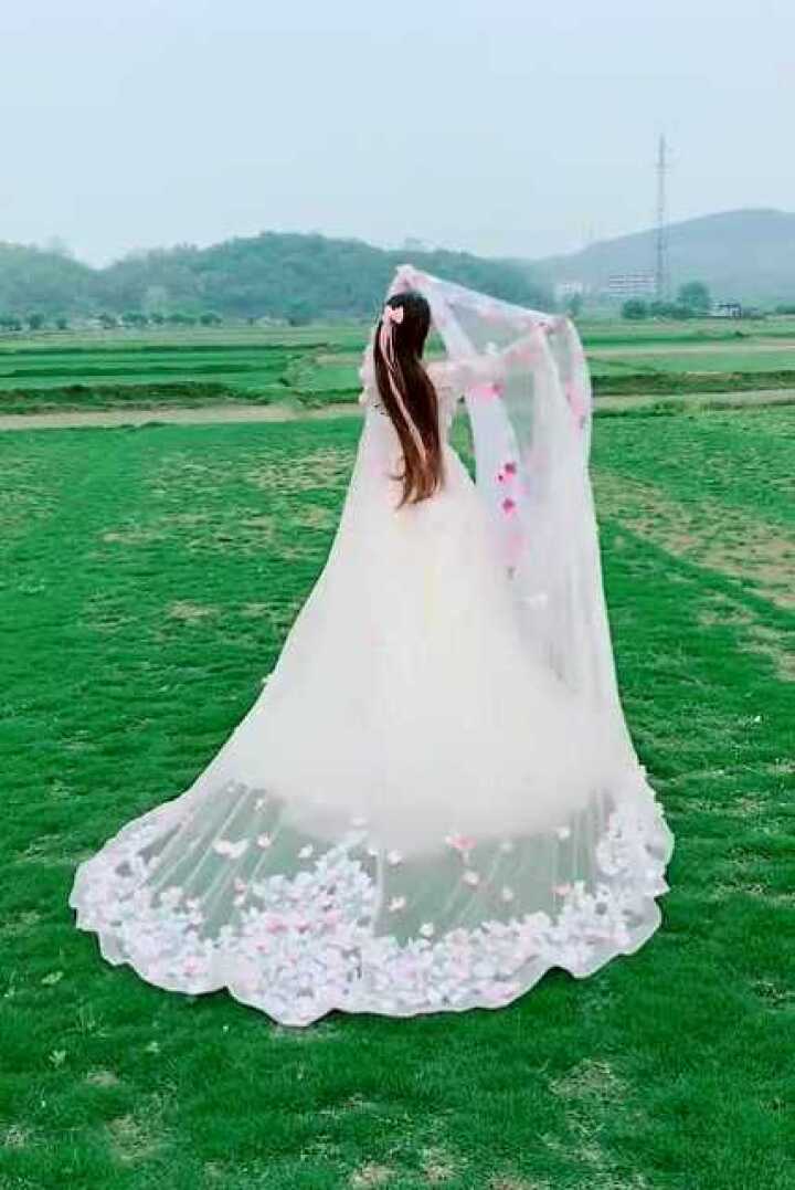 和媳妇去拍婚纱照光看老婆的背影就知道这辈子我赚大了