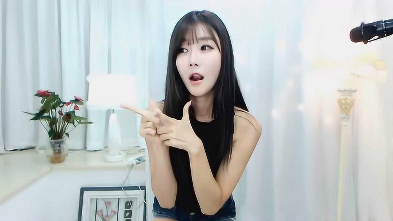 崔瑟琪直播跳舞