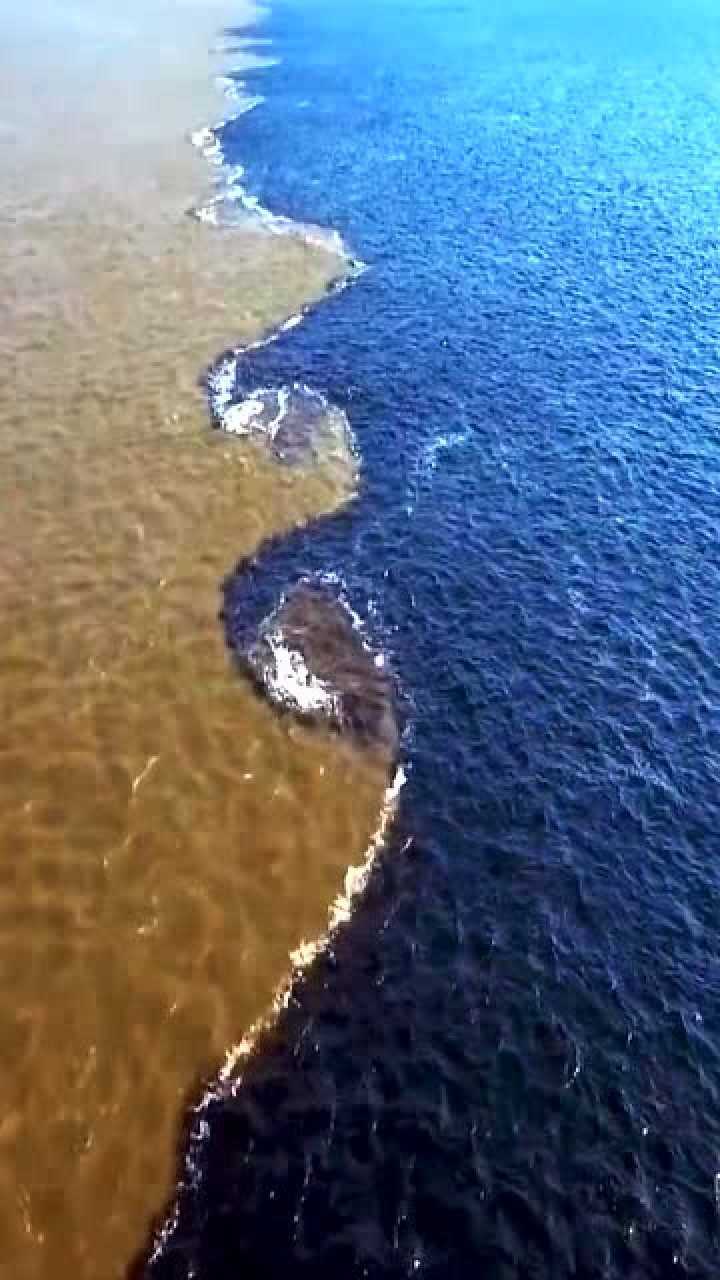 太平洋和大西洋的交界处一半蓝色一般绿色真是感叹大自然的厉害