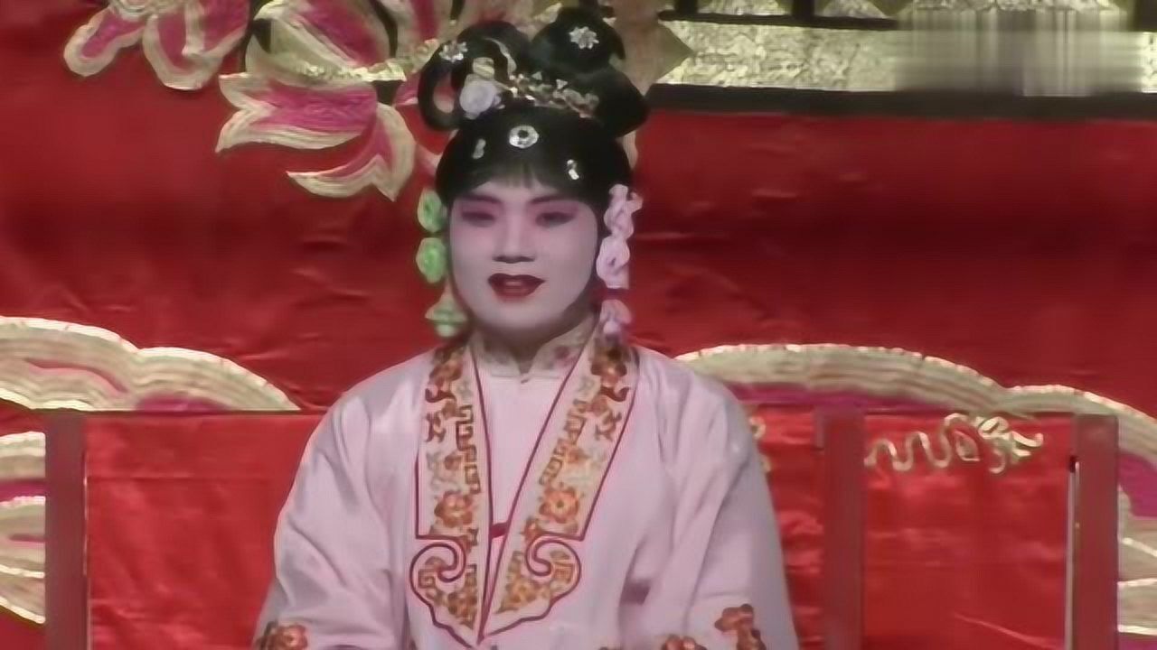 郭麒麟着女装唱戏,怎么越看越可笑呢!