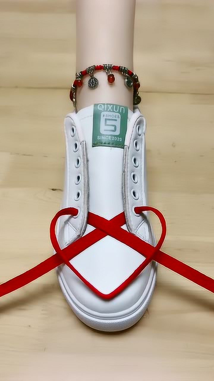 系鞋带都可以撩妹了超级好看的爱心鞋带系法男神必会的小技能