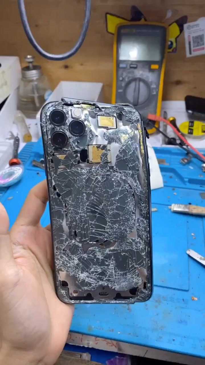 重摔苹果11pro 修复全过程
