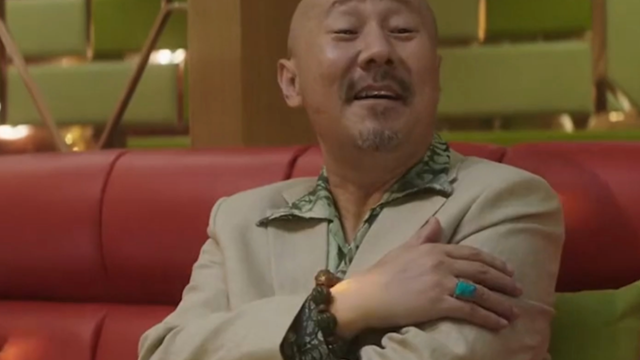 腾格尔不去唱歌,怎么跑来这里当谐星了