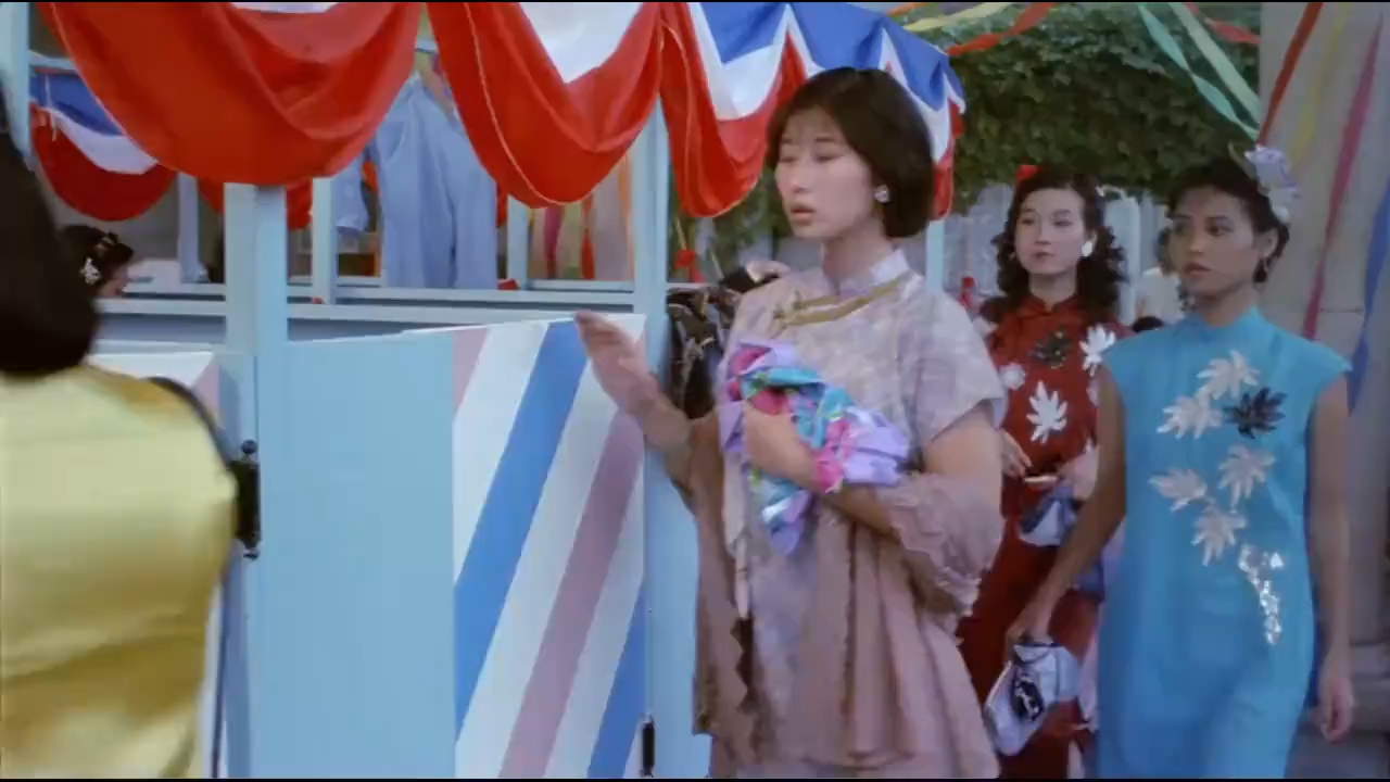 叶倩文管穿泳衣叫没穿裤子,大叫自己也没穿裤子,太搞笑了