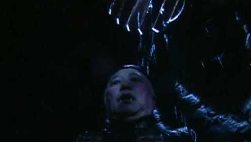 【哇】《僵尸福星》第20期：连日降雨让淤泥变稀，导致僵尸跃出枯井大开杀戒