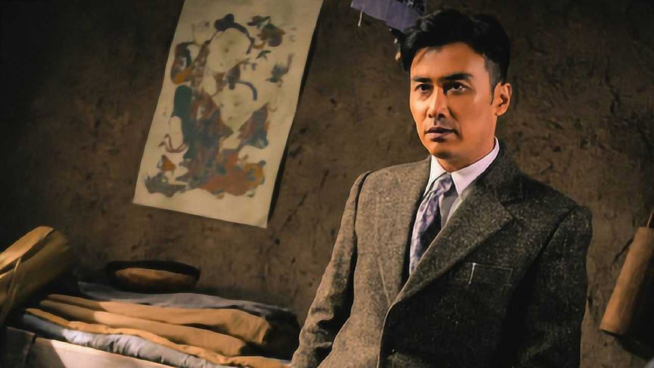 国民党特务韩冰深爱着六哥郑耀先却为何要嫁给袁农