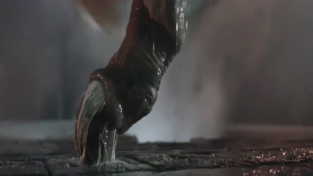 异形大战铁血战士金字塔内部异形皇后被激活产卵太震撼了