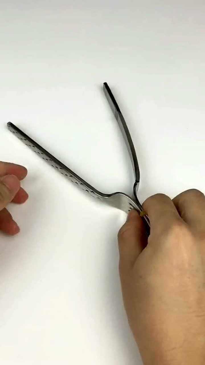 教你自制食物夹取工具