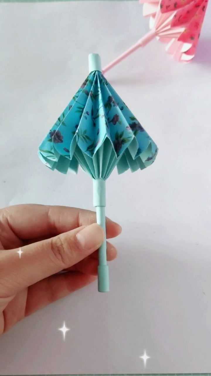 纸雨伞的折法图片