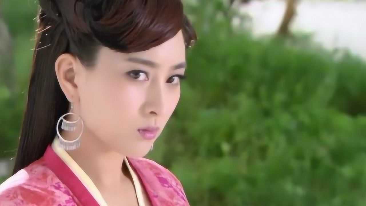 新白发魔女传吴奇隆和小师妹抢果子马苏又吃醋了