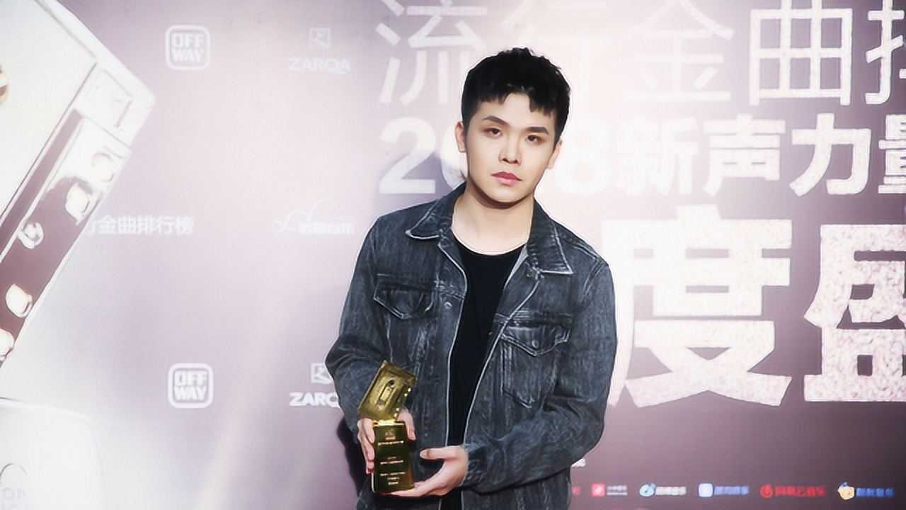 网络歌手蒋蒋,演唱的三首经典情歌,总能唱到人的内心深处