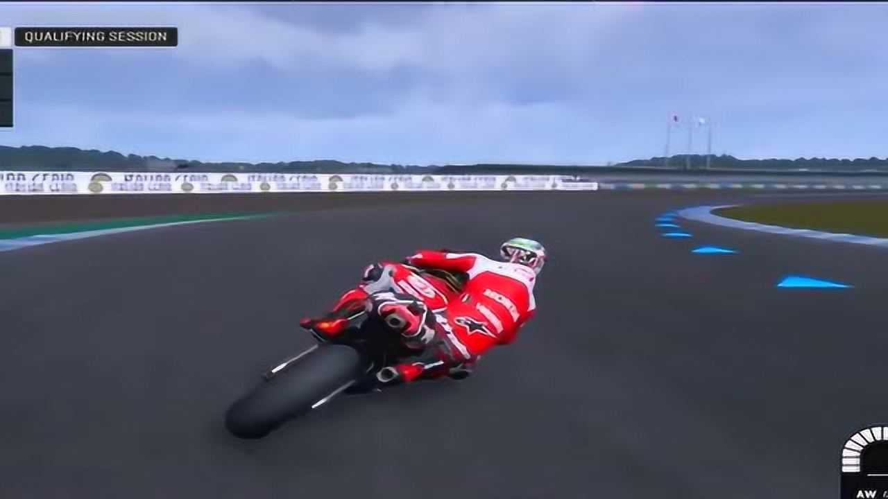 赛车摩托车现场,看转弯的瞬间,车手身子都拖地了!