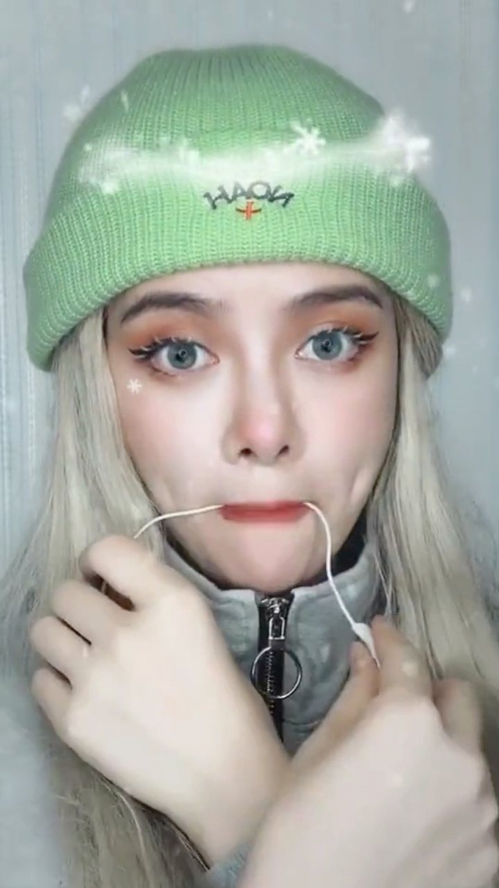 教你用舌头给绳子打结!