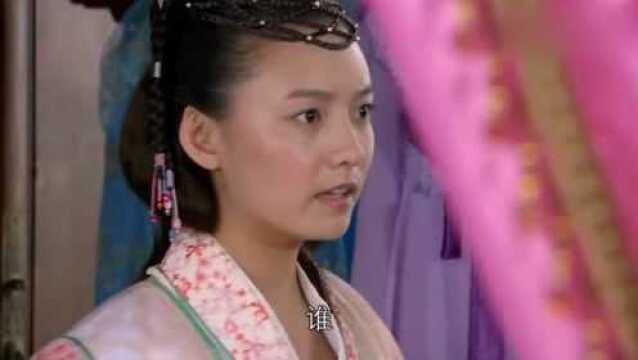 富公子悄悄溜进少女闺房,躲在隔窗偷看换衣服,下一秒惨了!