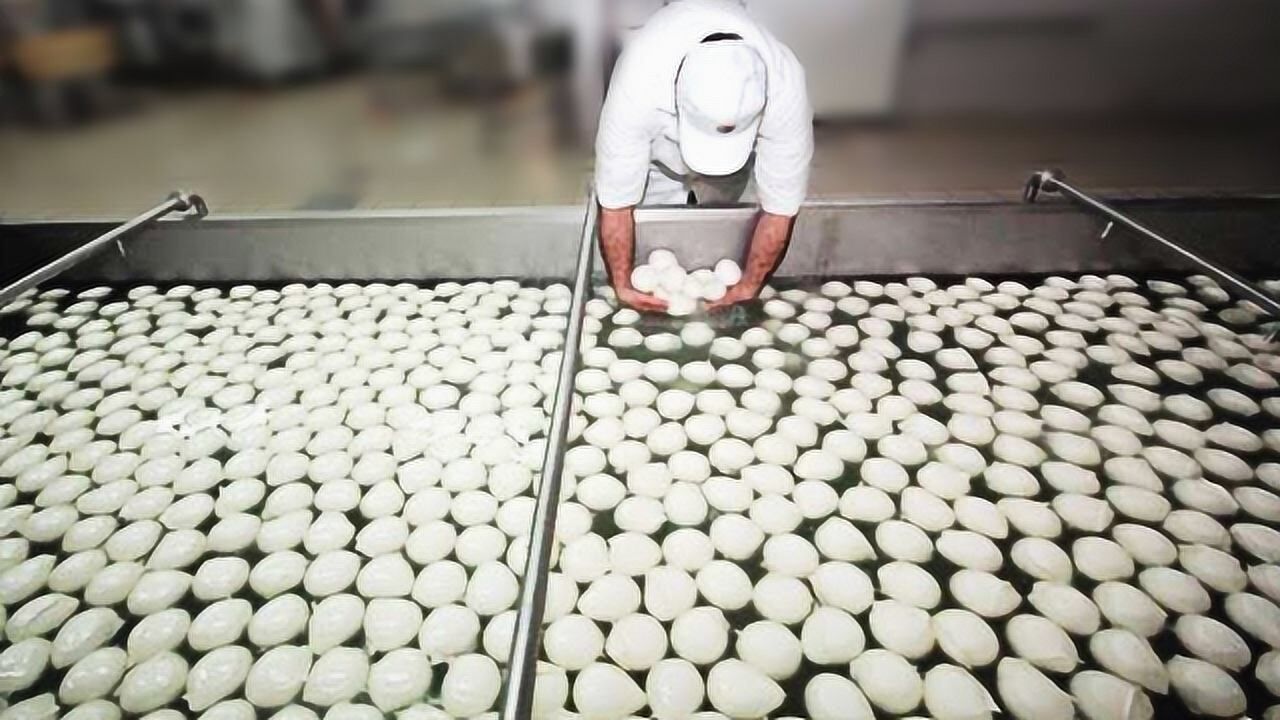 面包是怎么制作出来的?网友实拍加工厂流水线,看完保证你流口水!