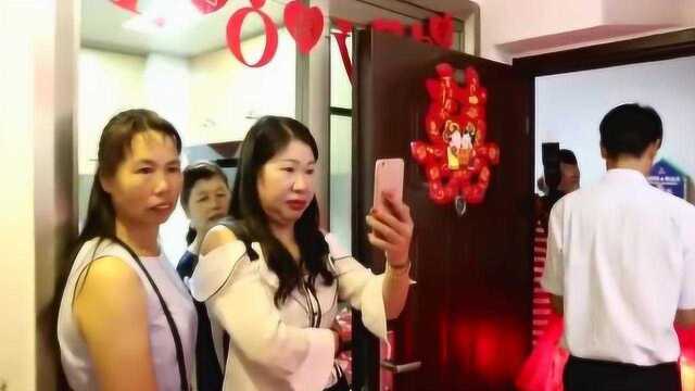 福建一小伙娶媳妇,新娘家住厦门高档小区,厦门房价多少钱一平方