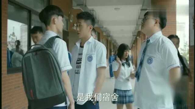 少年派:江昊天本想教训学霸,不料学霸这一反应,让他更生气了!