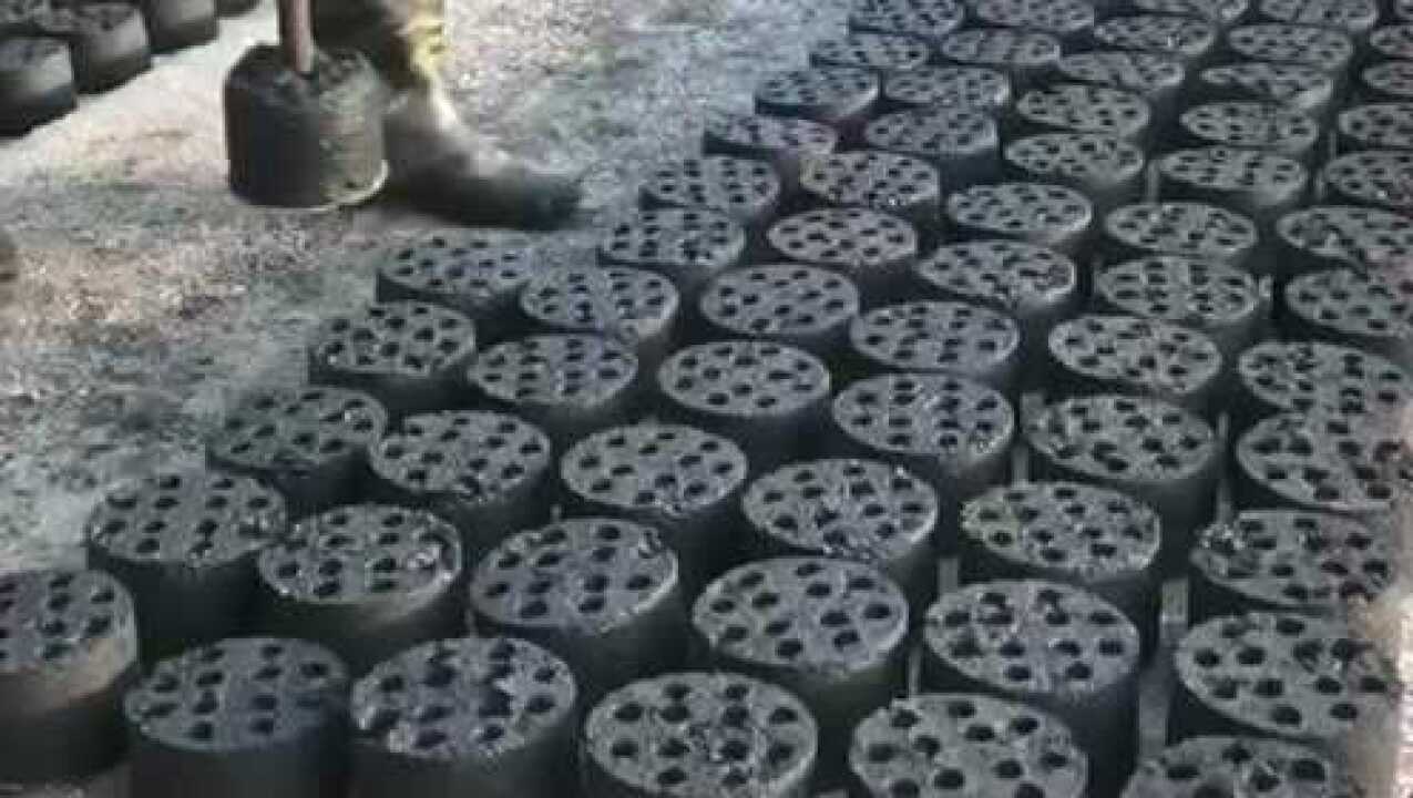 原来煤球是这样做出来的,一直以为是人工扣出来的,这神器真牛_高清1080P在线观看平台_腾讯视频