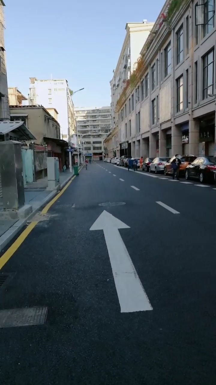 空旷的街道
