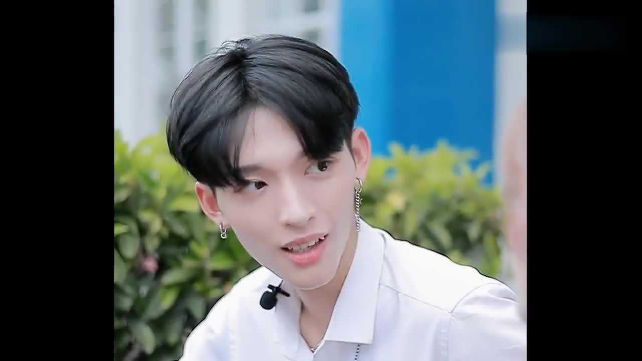 程亦在线套路美女这简直不要太甜网友拒绝这波狗粮