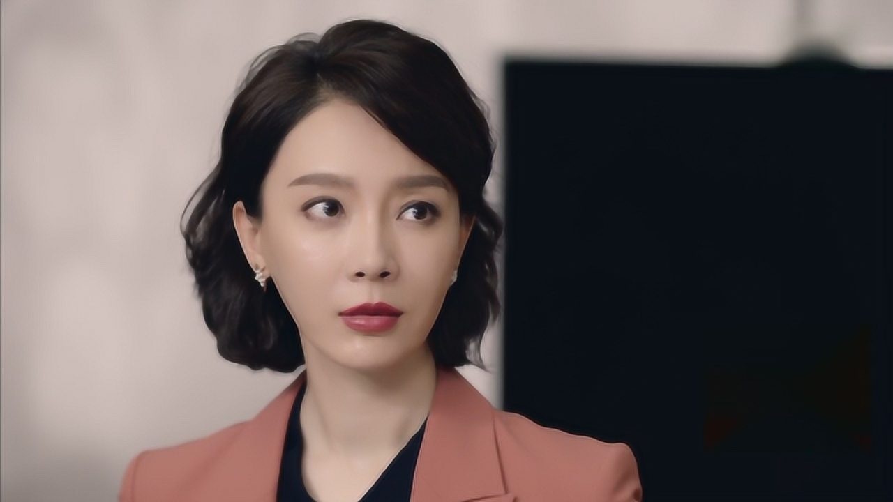 完美关系斯黛拉职场御姐范一颦一笑气场值max