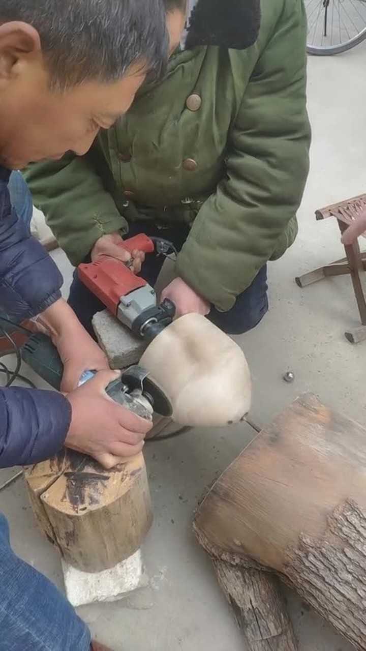 最原始的加工车床加工陀螺