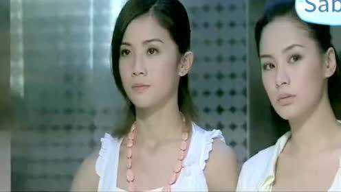 #钟欣潼#Twins经典电影双子神偷，惊天魔盗团是参考双子神偷里的剧情吧，我想看第二部，欠了好多年了