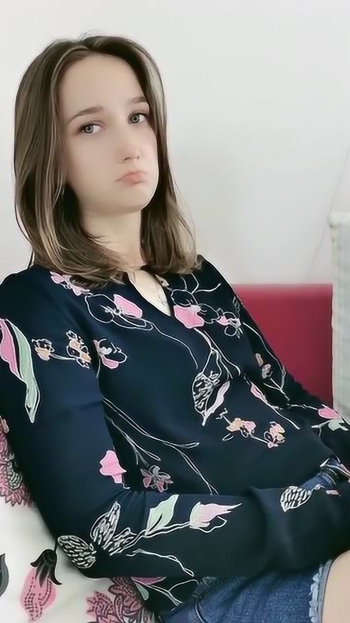 俄罗斯洋媳妇嫁到中国,没有朋友说话,没有人一起玩!