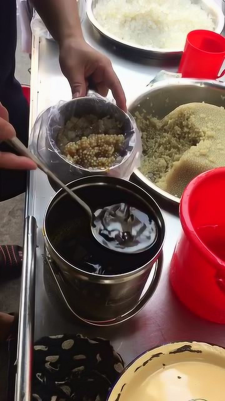 夏天必吃冰冰凉凉碣石最好吃最地道的薯粉圆不是西米做的小丸子哦