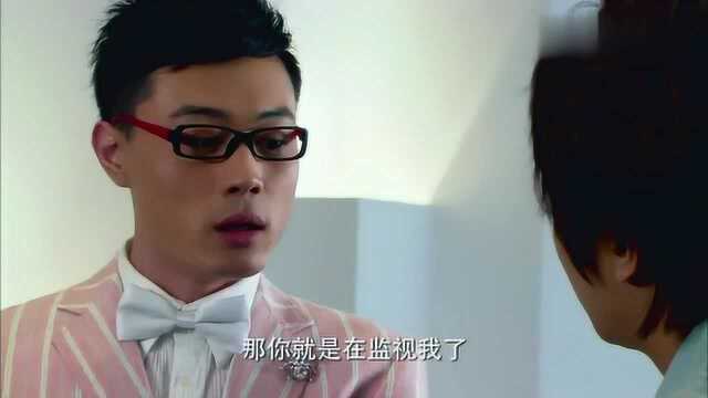 男子请求陪同上厕所被说城是个gay!男人的回答让人眼前一亮!