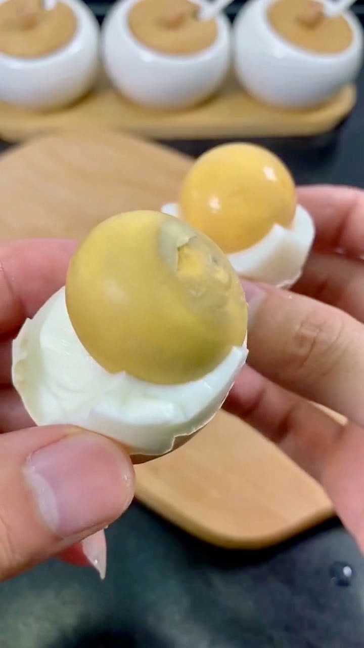 煮熟鸡蛋黄图片