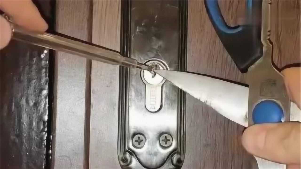 只需小小工具就能轻松取出断在锁里的钥匙作用真是太棒啦