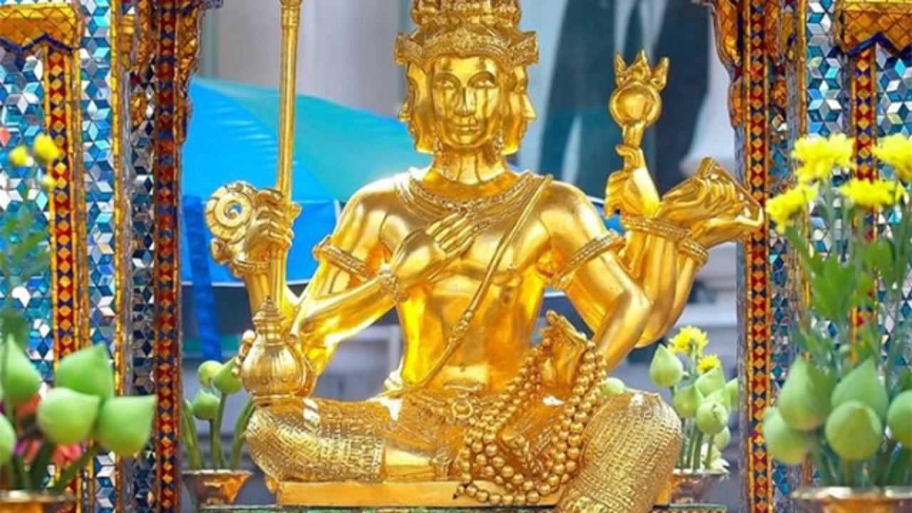 曼谷四面佛,泰国香火最旺的佛,佛像金碧辉煌