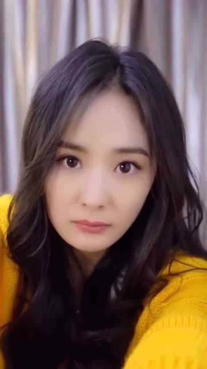 杨幂终于生气了，对着镜头翻脸，不过怎么被怼了我却很开心呢_腾讯视频