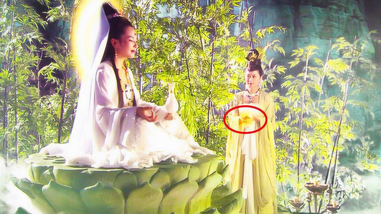 难怪观音最厉害的法宝一次都没用你看龙女捧的珠子是啥来头
