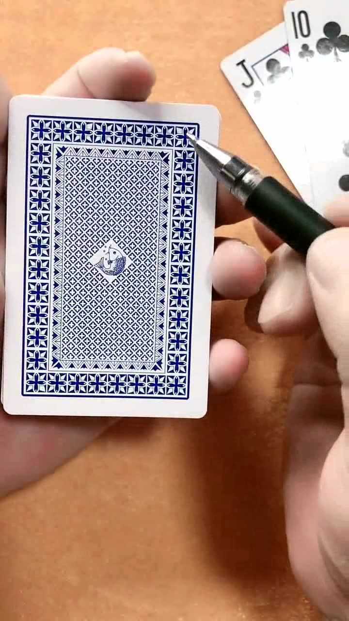 教你一招如何识别钓鱼扑克牌接下里的一幕会惊到你的眼属实牛逼