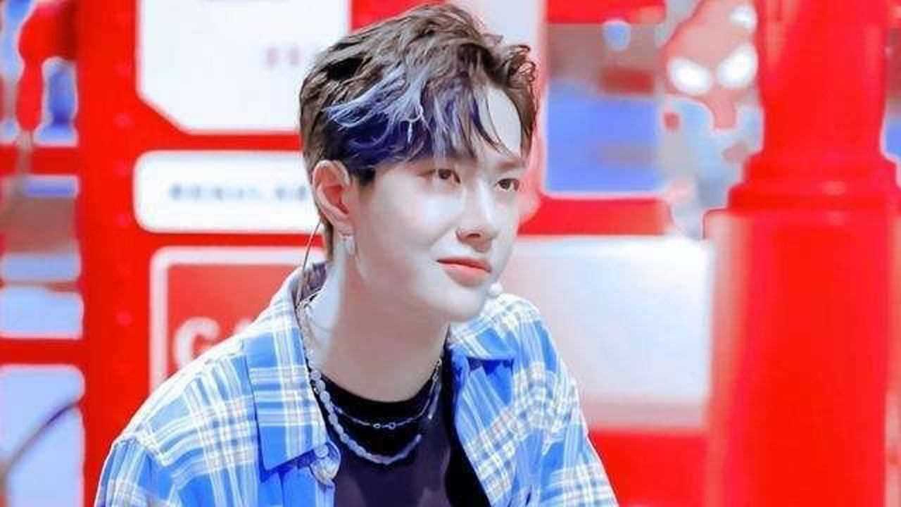 王一博考古视频笑容暴击甜度超标小括号似的微笑真的好吸引人啊