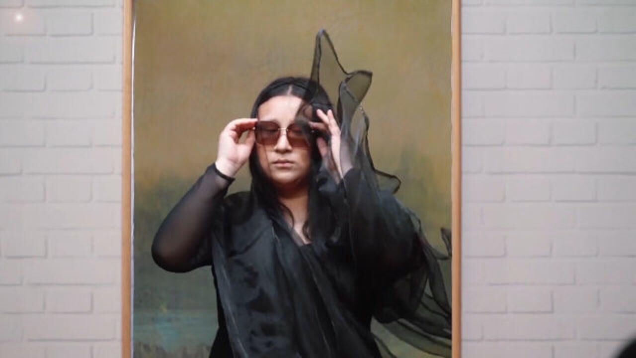 锤娜丽莎模仿蒙娜丽莎惊呆众人!