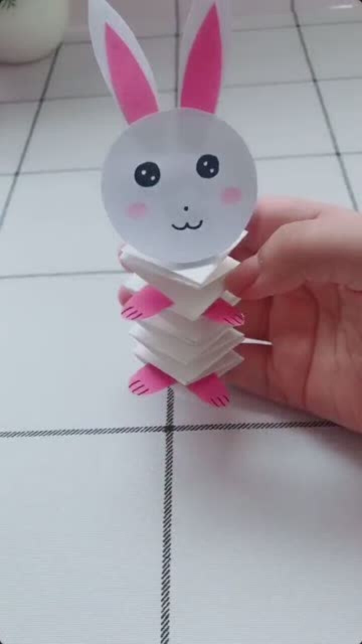 幼儿园"弹簧兔"折纸手工,蹦蹦跳跳小兔子,快来和孩子一起玩吧