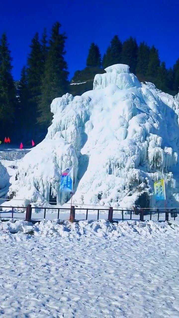 新疆乌鲁木齐天山大峡谷冬天的景更美