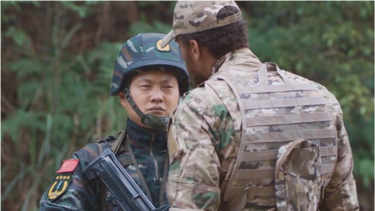 中国兵王： 新兵陷入各种考验，他又将展开怎样的殊死搏斗_腾讯视频