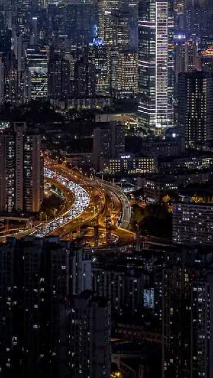 霸道总裁小说里的a市大概就是这座城市满满的金钱味道