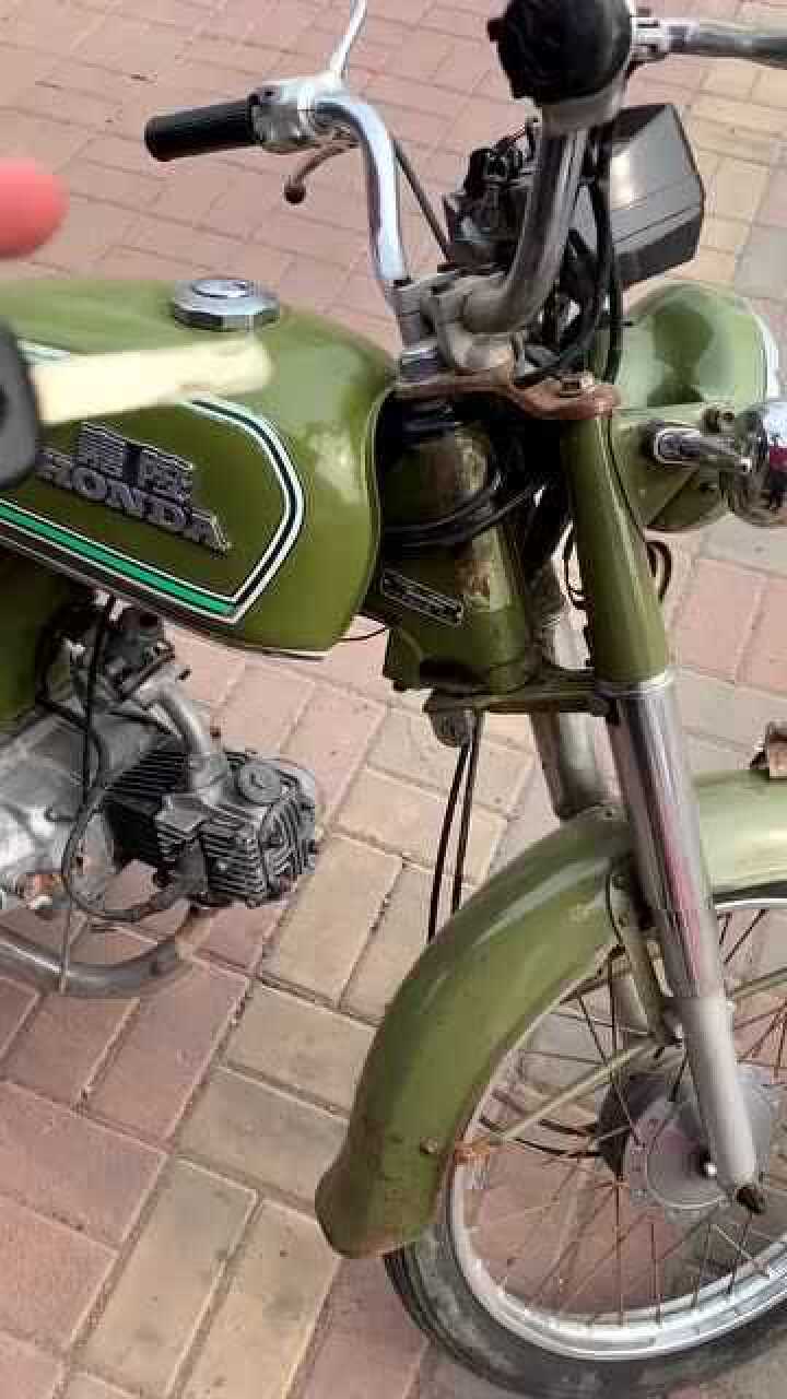 嘉陵70摩托车,老古董了,引起多少人的回忆