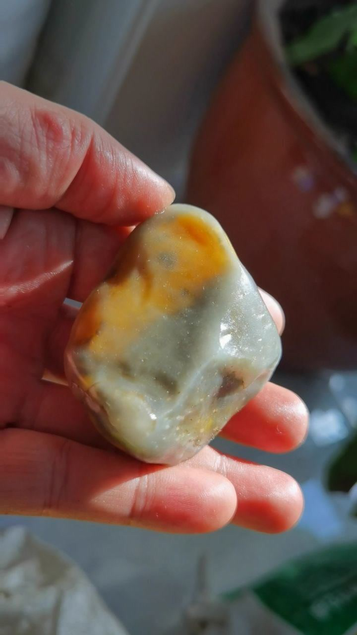 新疆正品地表料金丝玉精品彩玉欣赏