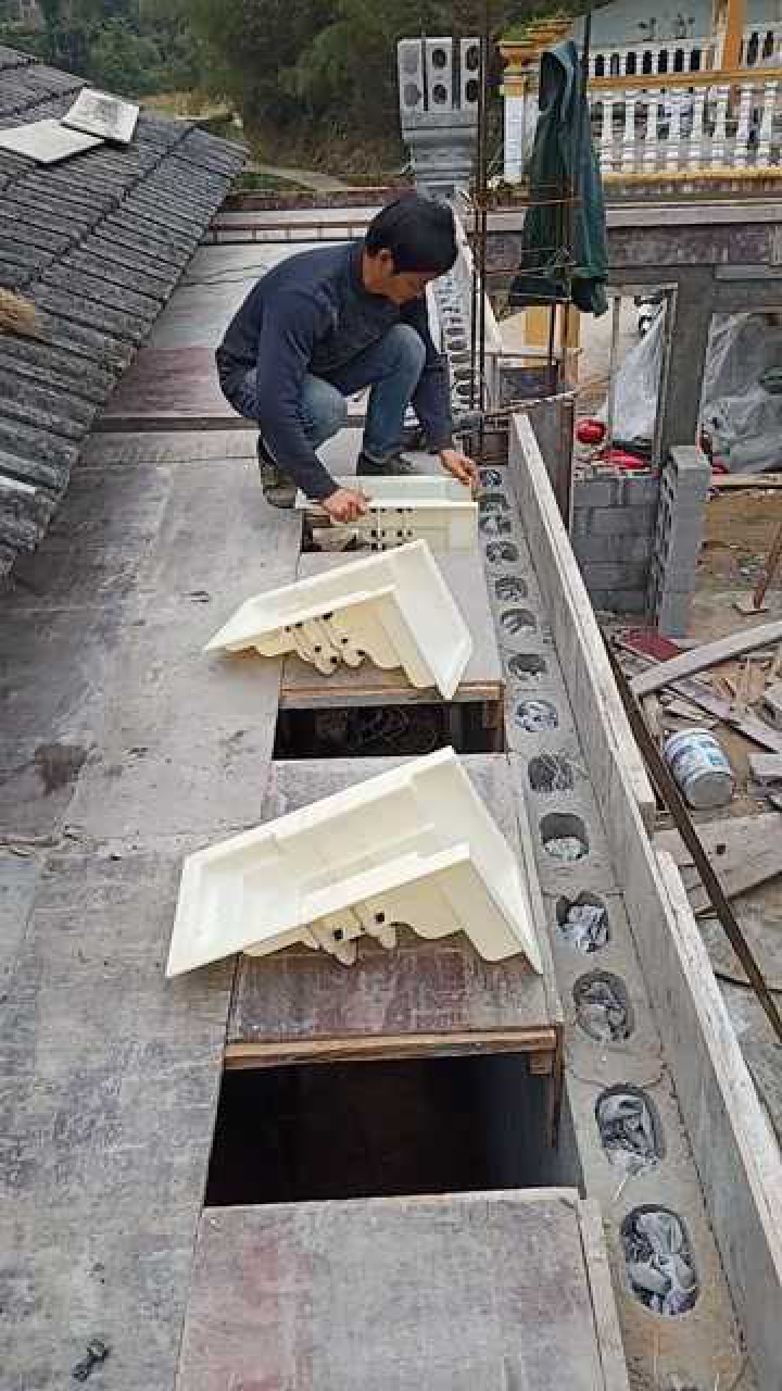 梁托模具施工简单,脱模方便